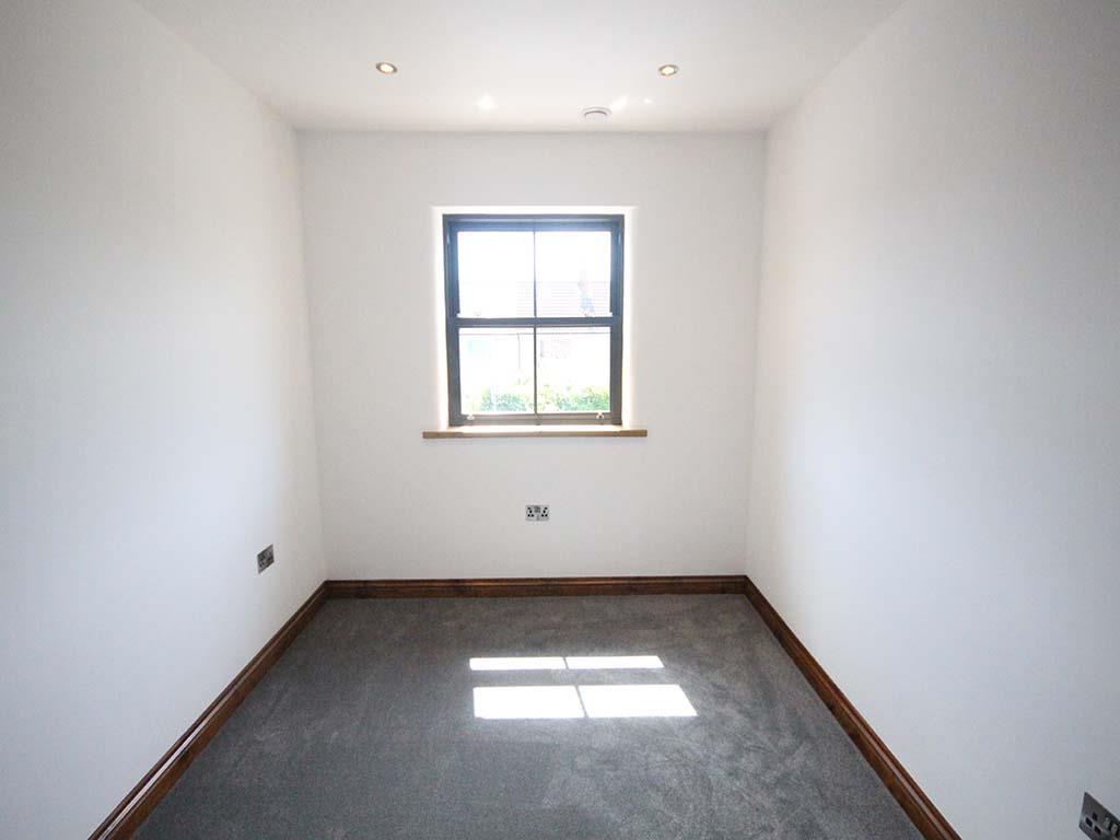 3 bedroom semi-detached house To Let in Barnoldswick - IMG_6405.JPG